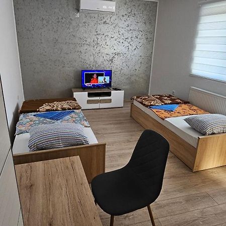 Apartmani Roki Tuzla Eksteriør billede