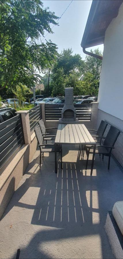 Apartmani Roki Tuzla Eksteriør billede