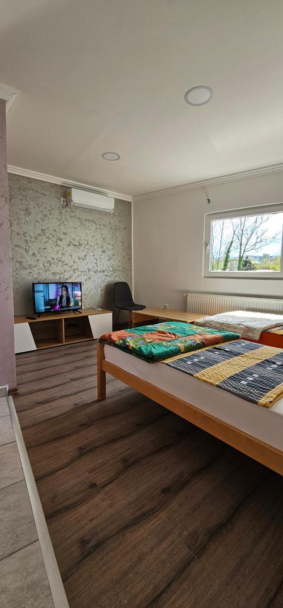 Apartmani Roki Tuzla Eksteriør billede