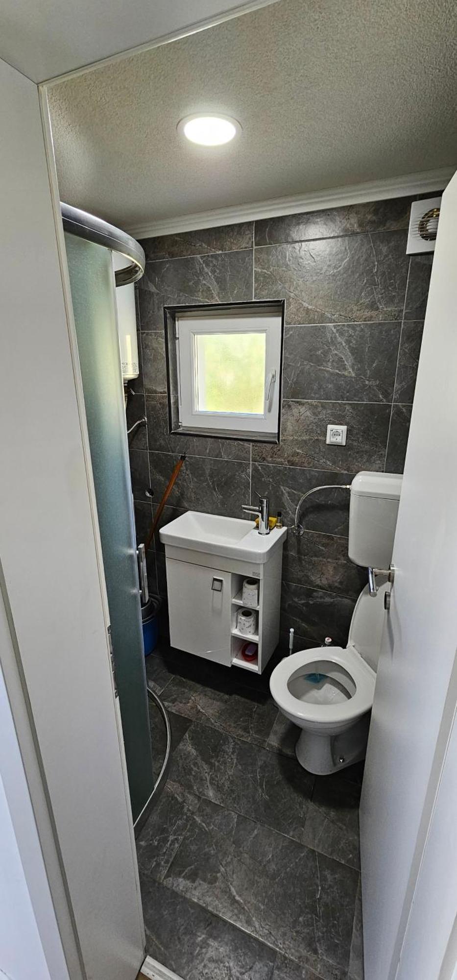 Apartmani Roki Tuzla Eksteriør billede