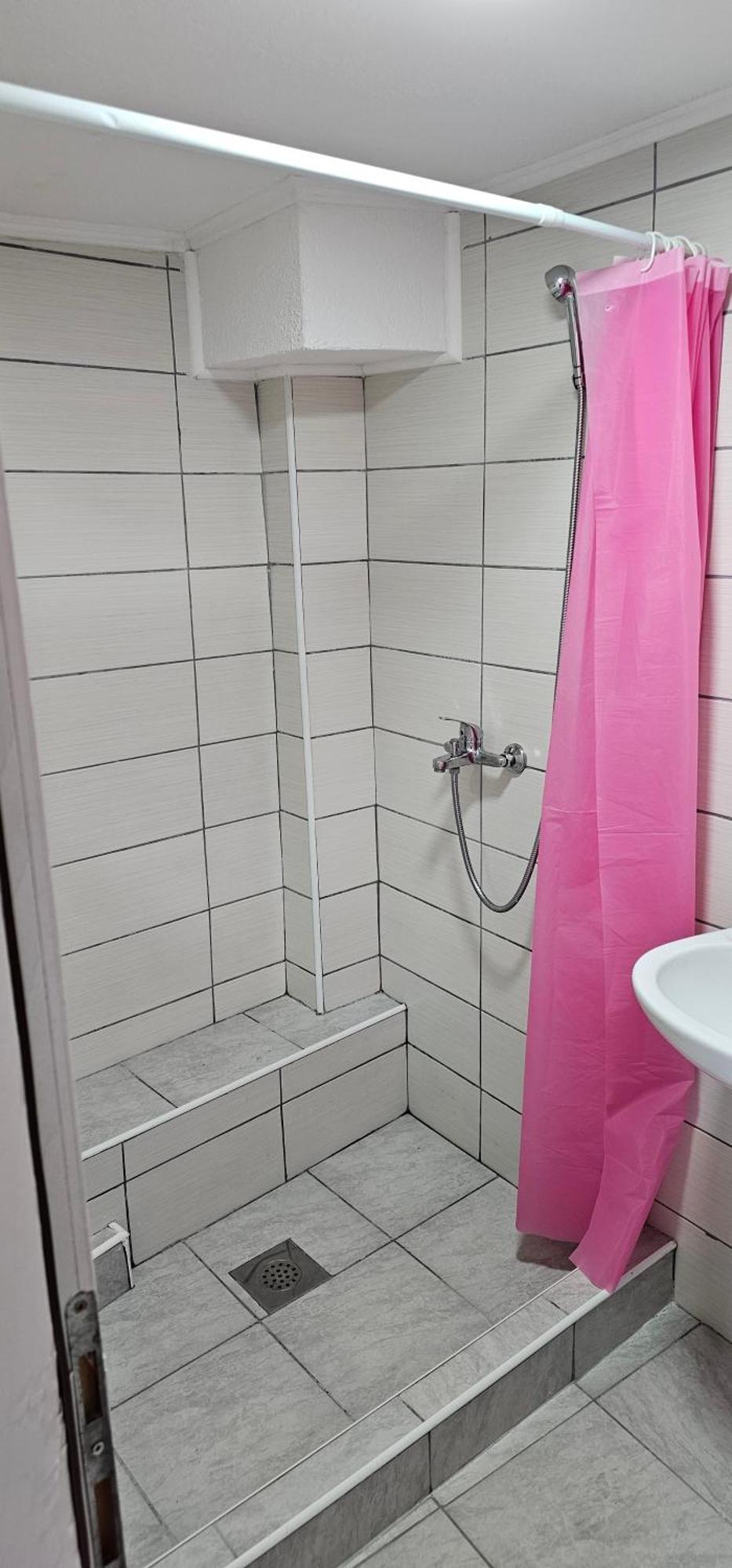 Apartmani Roki Tuzla Eksteriør billede